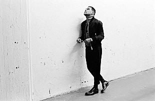 「【来日公演直前インタビュー】「最先端ではないし、過去の年代をオマージュした音楽でもない―“クラシック”なんだ」マックスウェルが語る最新作、念願の日本公演、プリンス」