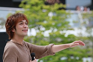 「藤澤ノリマサ、ラゾーナ川崎で感謝の気持ちを込め新曲披露」