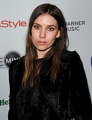 「リッキ・リー、音楽プロデューサーの夫と2人で赤ん坊に聞かせる歌が素晴らしすぎる」