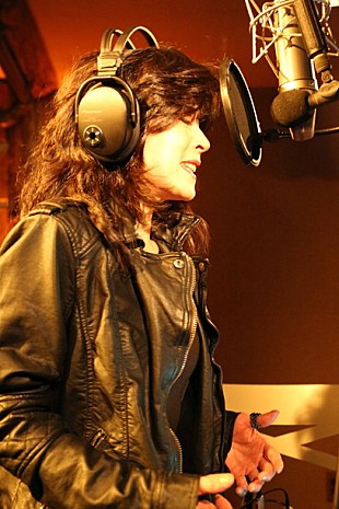 「中森明菜がステージ復帰へ、7年ぶり生ライブ開催が決定」