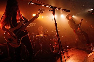 「geek sleep sheep（モーサム×時雨×ラルク）ツアー初日に圧巻のステージを披露」