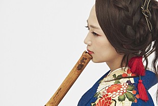 「美人尺八奏者がメジャーデビュー！ マイケル・ジャクソン/レディー・ガガ/アヴィーチーなど洋楽をカバー」