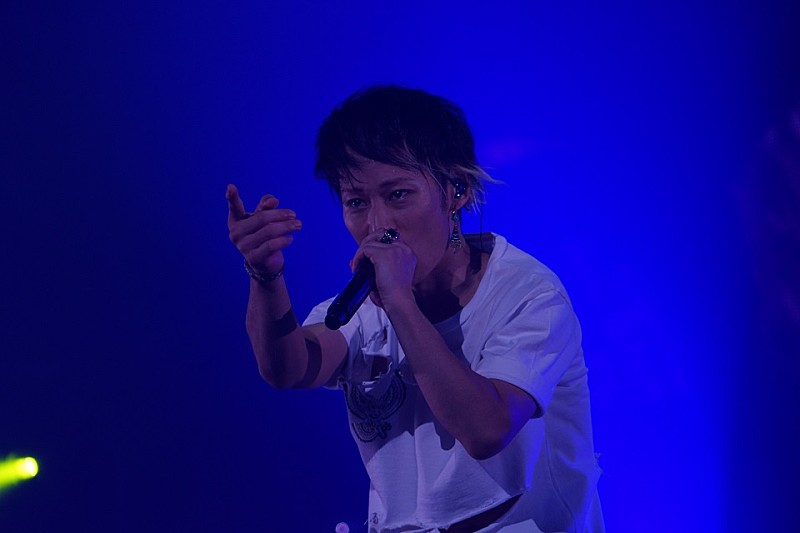 UVERworld 8月からのサマーツアーは沖縄で終幕！ 誠果の誕生日SPとなり「君の好きなうた」も披露