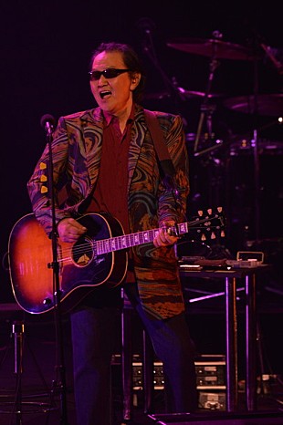 「井上陽水 ボブ・ディランの思い出を語り「Knockin&#039; on Heaven&#039;s Door」カバー披露」