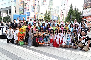 「アイスト所属アイドル勢揃い、秋葉原 初のハロウィンイベントで芸人とコラボ「次は秋葉原フェス」」
