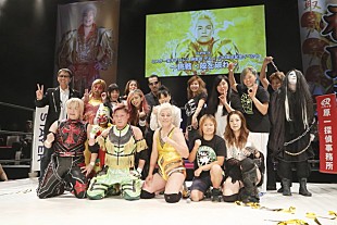 「中村あゆみ “翼の折れていない”Mr.女子プロ・神取忍30周年を「翼の折れたエンジェル」で祝福」