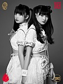 Ｔｈｅ　Ｉｄｏｌ　Ｆｏｒｍｅｒｌｙ　Ｋｎｏｗｎ　Ａｓ　ＬＡＤＹＢＡＢＹ「デビュー曲がYouTubeで1700万回を越え！ LADYBABY 御朱印モチーフの新アー写公開」1枚目/3