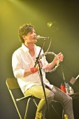 加藤和樹「加藤和樹 “15年、20年と、この輪を広げて……”コンサートツアー開幕！ 笑顔溢れた初日公演も大盛況」1枚目/7