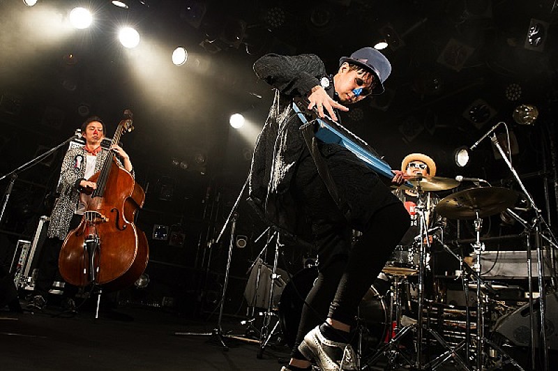 H ZETTRIO、聖夜の祝祭広場をイメージした初のクリスマスソングをリリース