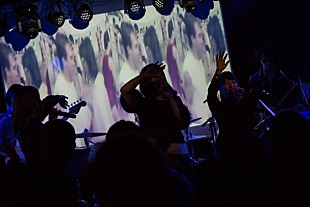 「Especia「Nothing」現体制では初めてメンバー出演のムーディなMV公開」