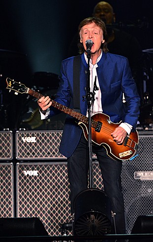 「とうとう本家のポール・マッカートニーも！　「ブラック・ビートルズ」に合わせ“マネキン・チャレンジ”」