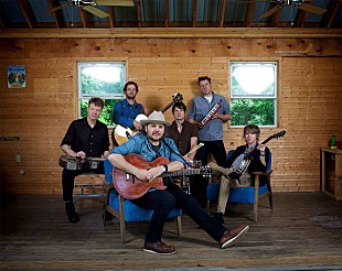 「ウィルコ、オランダのオルゴール博物館で最新作から2曲を披露」