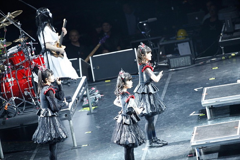 BABYMETAL「」2枚目/5