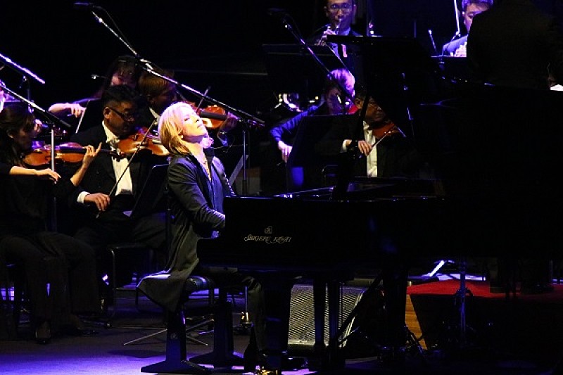 YOSHIKI「YOSHIKIクラシックツアー2日目、「同じ時代に生きることができたことに感謝」」1枚目/5