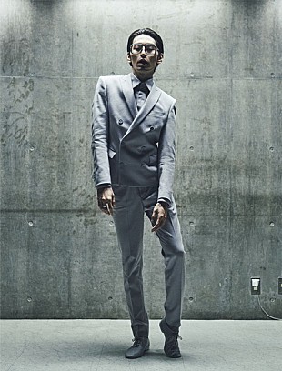 「ドレスコーズ 新作『平凡』はコンセプトアルバム！ 志磨遼平も長髪を切って“平凡”化」