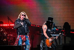 「ガンズ・アンド・ローゼズ、奇跡の来日ステージ初日レポート」