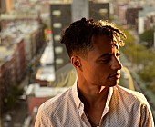 「プリンスへ捧げる、ホセ・ジェイムズの新曲「リヴ・ユア・ファンタジー」のMV解禁」1枚目/2