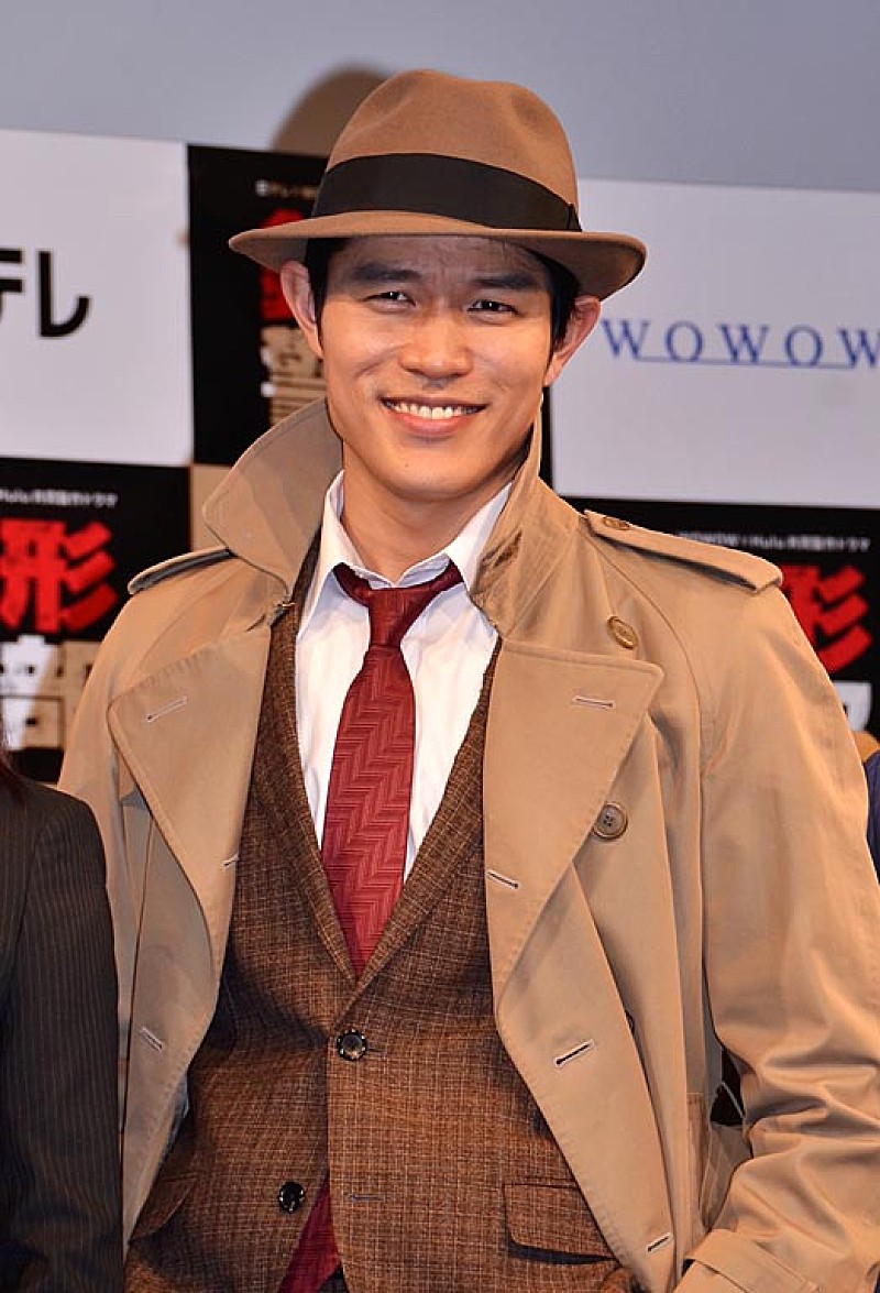 「鈴木亮平、演じた“銭形警部”は声に手応えあり　栗田貫一も絶賛「山寺宏一よりいい」」1枚目/1