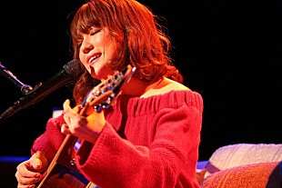 「chay【chay's room】初の大阪公演でファン熱狂！ 中島みゆき「糸」星野源「恋」などカバーも多数披露」