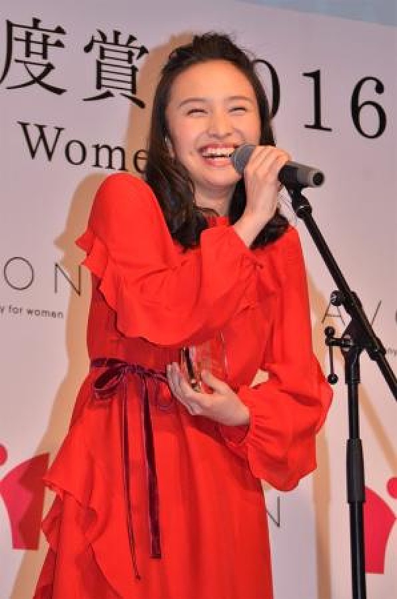 百田夏菜子、あいさつ順忘れられるも機転利かす　ももクロ決めポ－ズの“おしとやかバ－ジョン”を披露