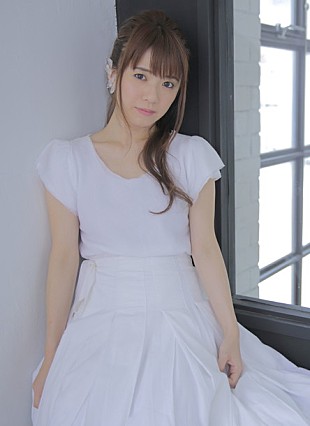 「藤田麻衣子が披露宴で生歌プレゼントも！ 「手紙～愛するあなたへ～」×花嫁御用達アプリ「レコフォト」キャンペーン」