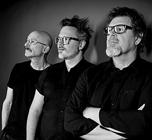 「スティック・メン、新作アルバム＆ベスト・アルバムを2月の来日公演で会場先行販売決定」