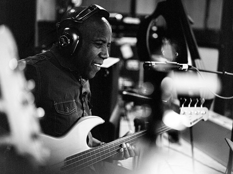 ネイザン・イースト、来日公演前日に【NATHAN EAST VIP ファンミーティング】を開催