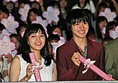 川口春奈「川口春奈、山崎賢人に「大好きです」と告白！？　山崎は「ユ－モアたっぷりな春奈ちゃん最高」」1枚目/1