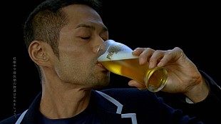 「イチロ－と矢沢永吉が「惚れたっ。」　“大のビ－ル好き”イチロ－が表情のみで魅力を表現」