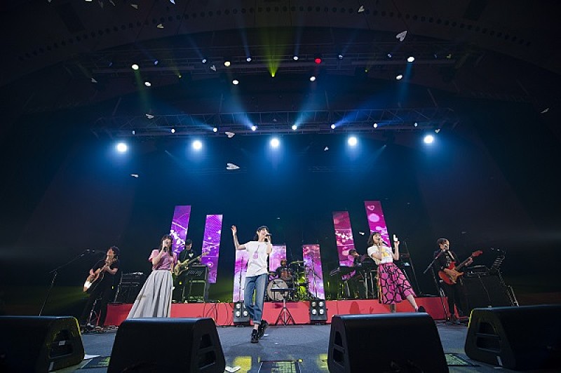 家入レオ×大原櫻子×藤原さくら、一夜限りの豪華ライブでコラボ曲初披露　