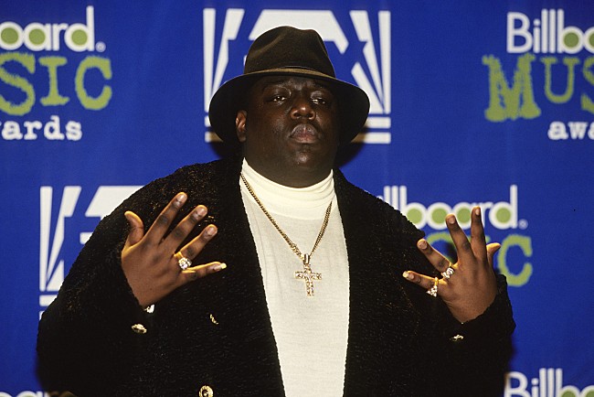 ザ・ノトーリアス・Ｂ．Ｉ．Ｇ．「ノトーリアス・B.I.G.の死から20周年、故郷ブルックリンに記念バナー設置」1枚目/1