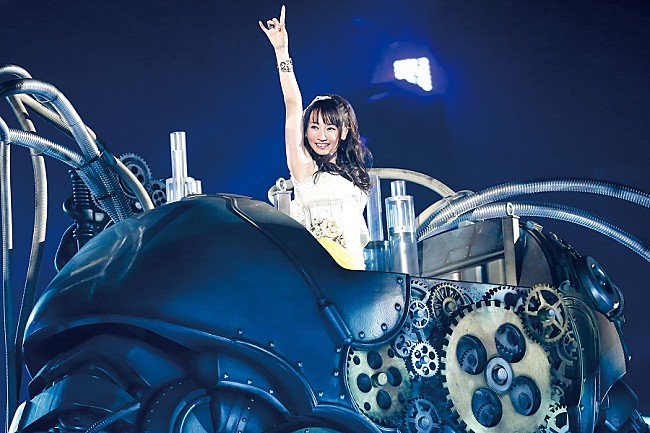 水樹奈々「水樹奈々、東京ドームでの2Days公演をWOWOWで初放送決定」1枚目/1