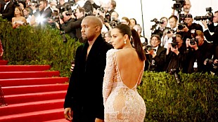 「キム・カーダシアン＆カニエ・ウエスト、ジャスティン・ビーバー等の写真解禁『メットガラ』」