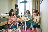 赤い公園「赤い公園、伊藤沙莉出演MV「恋と嘘」GYAO！より独占先行配信」1枚目/2