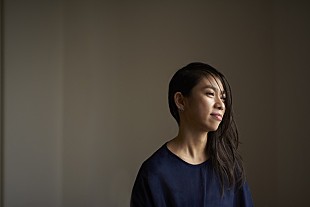 「UA、野音でのワンマンライブ開催＆「愛を露に」MV公開」