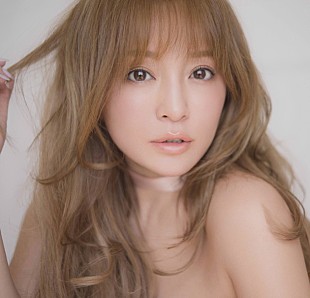 「浜崎あゆみ『ViVi』通常版＆増刊号で大特集！ 撮り下ろしカット＆インタビュー掲載」