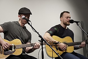 「 アウスゲイル、Spotify Japanで行った新作試聴会＆サプライズ・ライブをレポート」