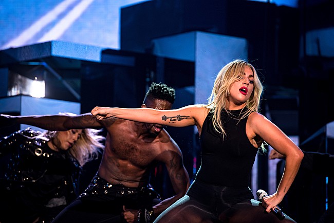 レディー・ガガ「Lady Gaga (Photo: Charles Reagan Hackleman / Courtesy of Coachella)」2枚目/29