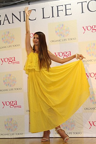 「吉川ひなの「この修業は死ぬまで続けたい」　「ベスト・オブ・ヨギ－ニ」受賞で笑顔」