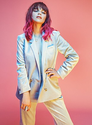 「ガブリエル・アプリン、7月に東阪来日ツアーが決定」