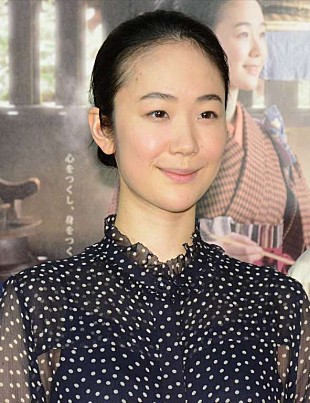 「黒木華、調理シ－ンは一切吹き替えなし！　小日向文世「しがみつきたくなるほどかわいい」」