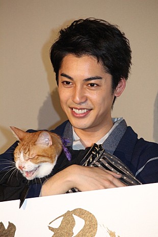「大野拓朗、相棒役の猫が「かわい過ぎる」　サトエリ、大野は「浮気がすぐにバレるタイプ」」