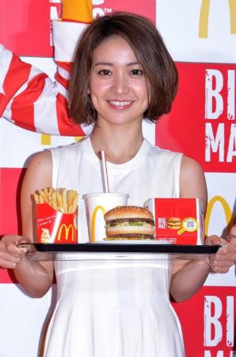 大島優子「大島優子、ドナルドに笑い止まらず「カズレ－ザ－さん？」　体形維持の秘訣は「歌って踊って暴れてる」」1枚目/1