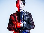 DEAN FUJIOKA「DEAN FUJIOKA 新曲「Permanent Vacation」MVは乗馬＆水中シーンなど魅力が満載」1枚目/1