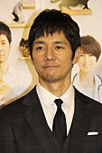 「猫と戯れる西島秀俊に“ギャップ萌え”？　吉瀬美智子「最初は拳銃が出てくるのではと…」」1枚目/1