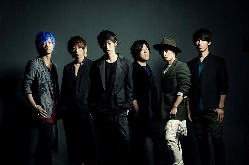 UVERworld、アルバム『TYCOON』のアートワーク公開　歌詞ブックレット内にはTAKUYA∞撮りおろし写真も