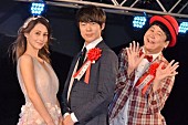「ダレノガレ明美とウ－マンラッシュアワ－がＶＲ初体験　村本大輔「ホップ・ステップ・ワ－プした」」1枚目/1