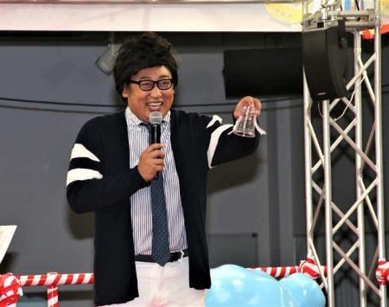 「ロバ－ト秋山こと“安来我楽”、たまごっち誕生秘話を明かす　「最初は普通に卵を売ろうとしていた」」1枚目/1