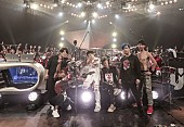 UVERworld「UVERworld、『SONGS』で600人の男性ファンを前に“男祭り”」1枚目/4