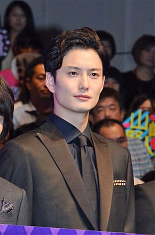 「山崎賢人＆神木隆之介、スペインロケ「思い出だらけ」　監督は岡田将生の“気絶流血”トラブル暴露」